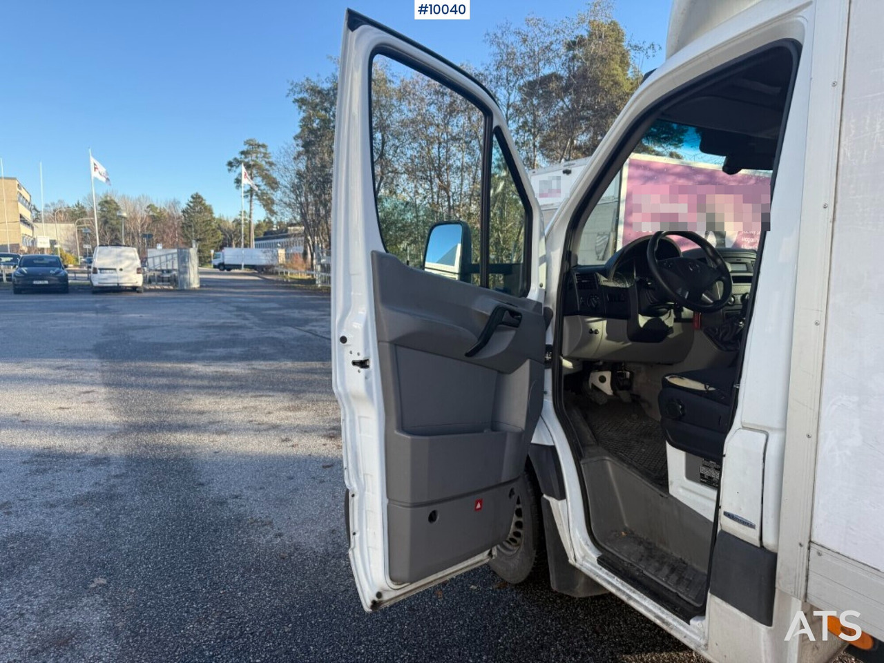 Фургон с закрытым кузовом Mercedes Benz Sprinter with tail lift: фото 18 Фургон с закрытым кузовом Mercedes Benz Sprinter with tail lift: фото 18