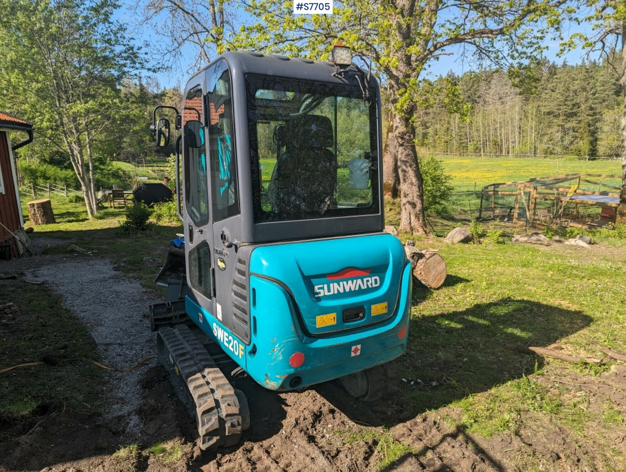 Mini excavator Sunward SWE20F with buckets SEE VIDEO - Мини-экскаватор: фото 2 Mini excavator Sunward SWE20F with buckets SEE VIDEO - Мини-экскаватор: фото 2