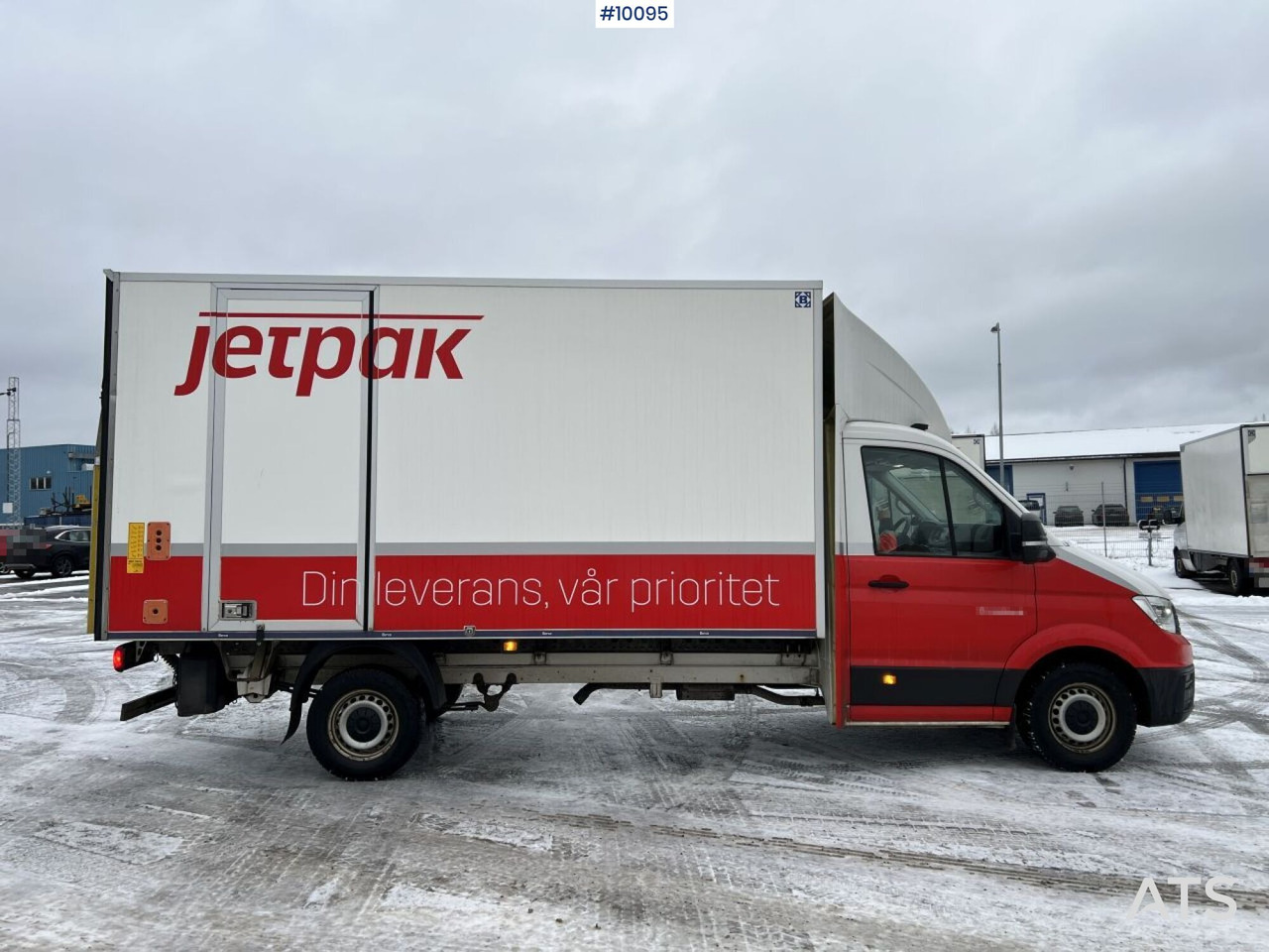 VOLKSWAGEN CRAFTER with tailgate lift - Фургон с закрытым кузовом: фото 3 VOLKSWAGEN CRAFTER with tailgate lift - Фургон с закрытым кузовом: фото 3