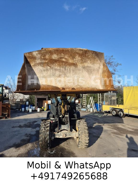 Komatsu WA70-7 *Schaufel-1,5m³/Gabel/Schnellwechsler Komatsu WA70-7 *Schaufel-1,5m³/Gabel/Schnellwechsler - Колёсный погрузчик: фото 3 Komatsu WA70-7 *Schaufel-1,5m³/Gabel/Schnellwechsler Komatsu WA70-7 *Schaufel-1,5m³/Gabel/Schnellwechsler - Колёсный погрузчик: фото 3