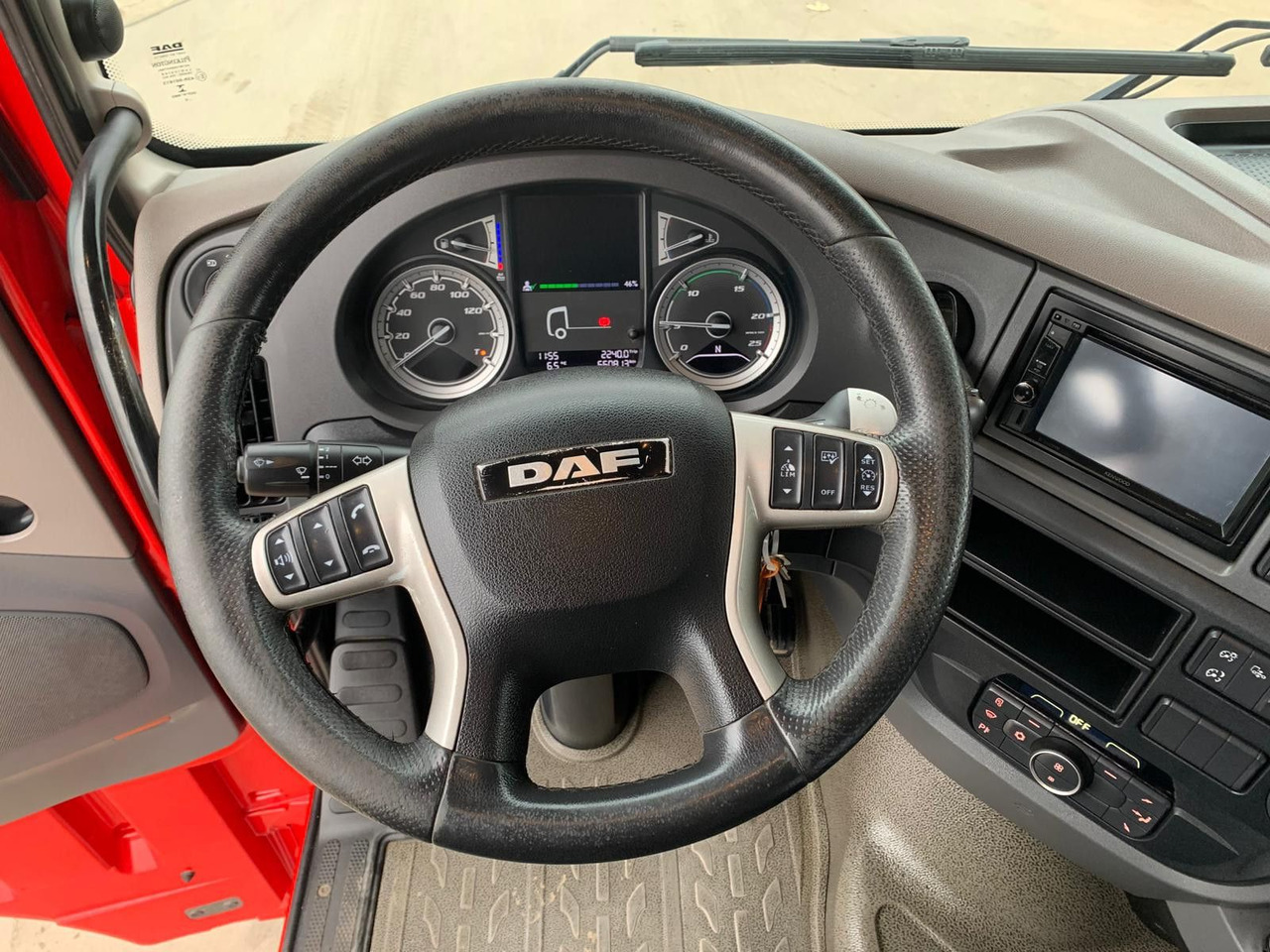 Тягач DAF XF 480 SSC BL *Retarder/2-Kreis-Hydr./Standklima: фото 27 Тягач DAF XF 480 SSC BL *Retarder/2-Kreis-Hydr./Standklima: фото 27