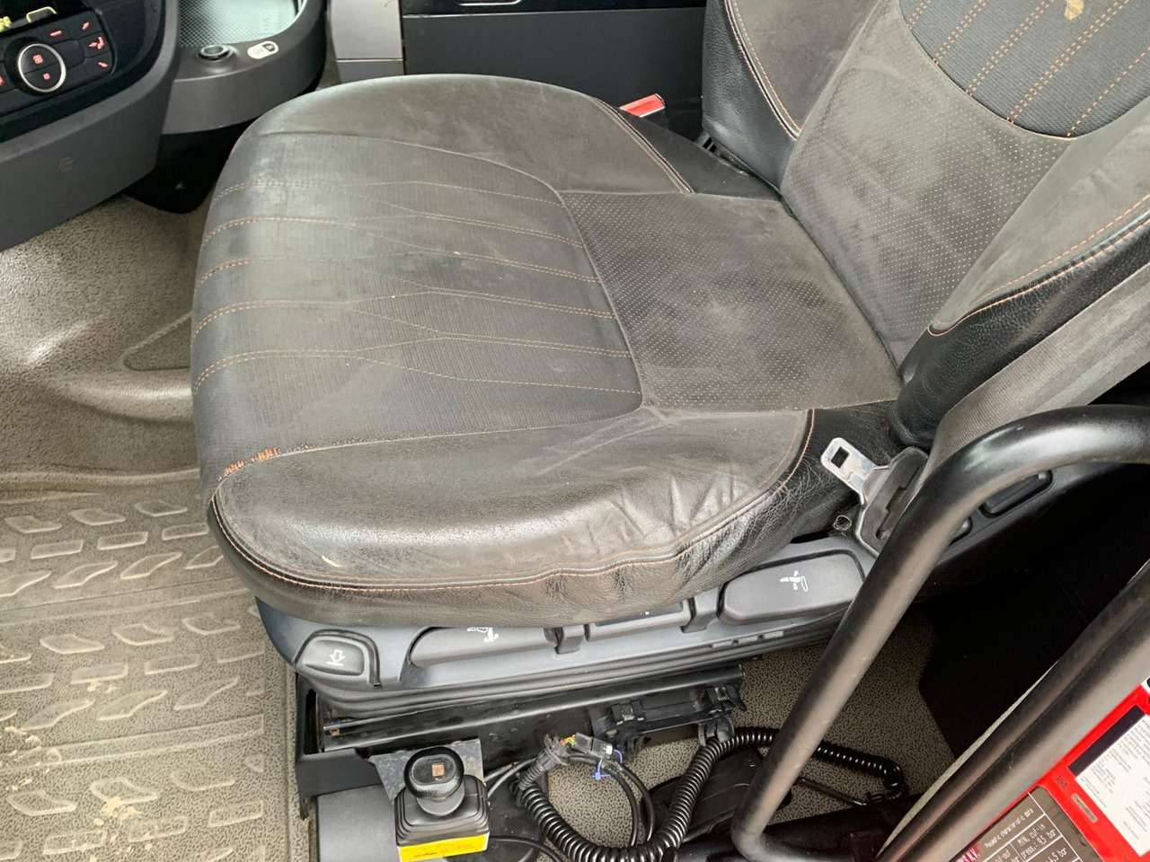 Тягач DAF XF 480 SSC BL *Retarder/2-Kreis-Hydr./Standklima: фото 23 Тягач DAF XF 480 SSC BL *Retarder/2-Kreis-Hydr./Standklima: фото 23