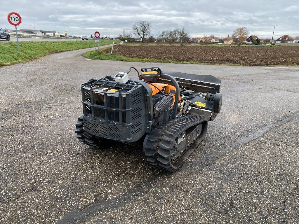 Energreen ENERGREEN ROBOGREEN EVO + HEAD 130 1er Main - Газонокосилка: фото 4 Energreen ENERGREEN ROBOGREEN EVO + HEAD 130 1er Main - Газонокосилка: фото 4