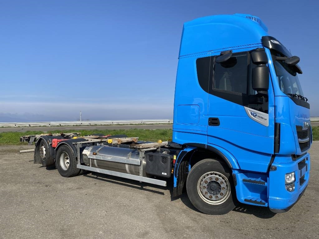 Iveco STRALIS 460NP LNG RETARDER - Грузовик-шасси: фото 3 Iveco STRALIS 460NP LNG RETARDER - Грузовик-шасси: фото 3