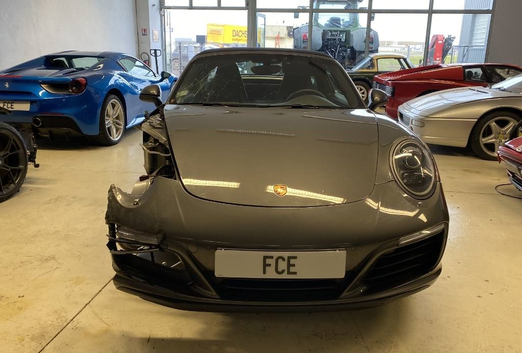 Porsche 911 CARRERA 4 TARGA (991) 3.0i 370 PDK7 endommagée - Легковой автомобиль: фото 2 Porsche 911 CARRERA 4 TARGA (991) 3.0i 370 PDK7 endommagée - Легковой автомобиль: фото 2