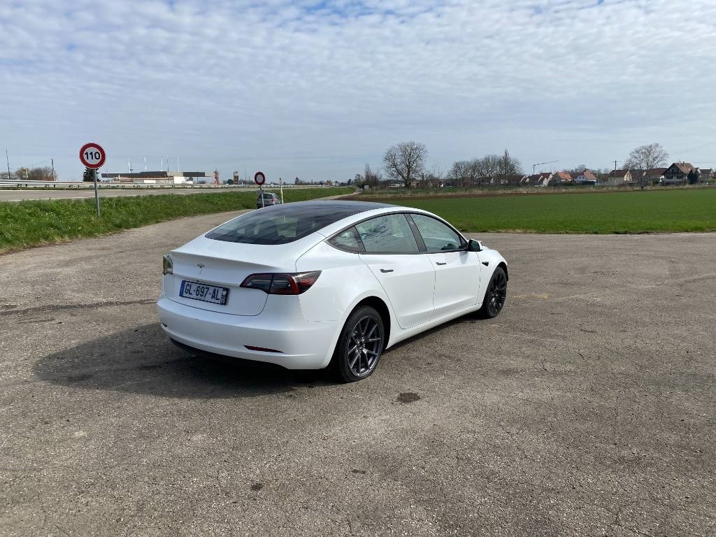 Tesla MODEL 3 - 5YJ3 Rwd Origine Française - Седан: фото 4 Tesla MODEL 3 - 5YJ3 Rwd Origine Française - Седан: фото 4