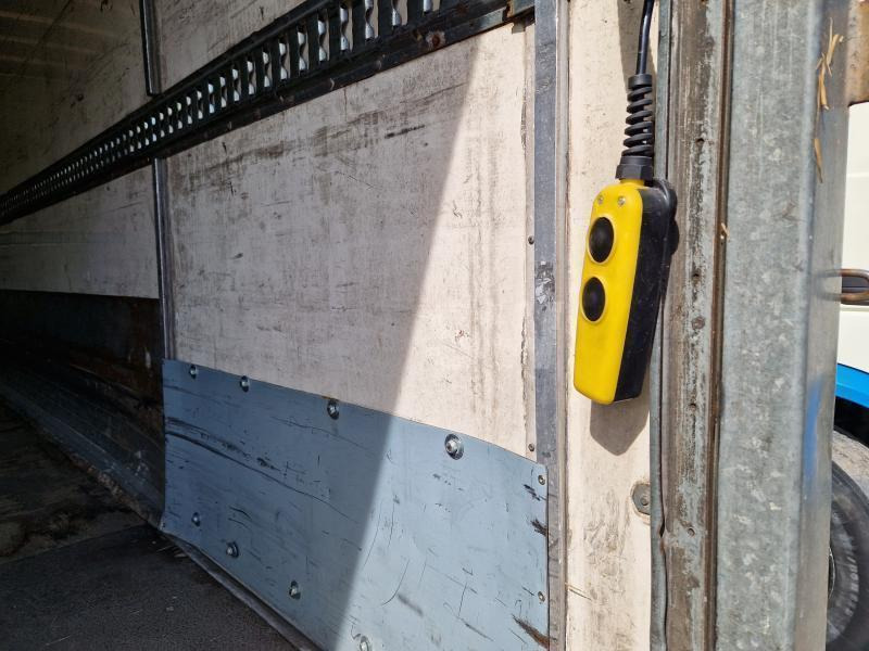 Renault Midlum 180 DCI - Грузовик с закрытым кузовом: фото 5 Renault Midlum 180 DCI - Грузовик с закрытым кузовом: фото 5