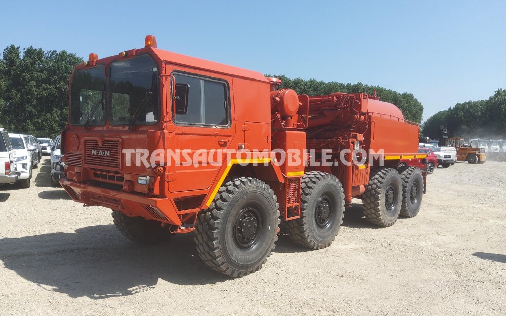 Man KAT 1 8x8 12.7L TURBO DIESEL GRUE 7 tonnes ATLAS KM4300 M5 + CITERNE CARBURANT mobile 3.500 litres - EXPORT OUT EU - Грузовик-цистерна, Автоманипулятор: фото 1 Man KAT 1 8x8 12.7L TURBO DIESEL GRUE 7 tonnes ATLAS KM4300 M5 + CITERNE CARBURANT mobile 3.500 litres - EXPORT OUT EU - Грузовик-цистерна, Автоманипулятор: фото 1