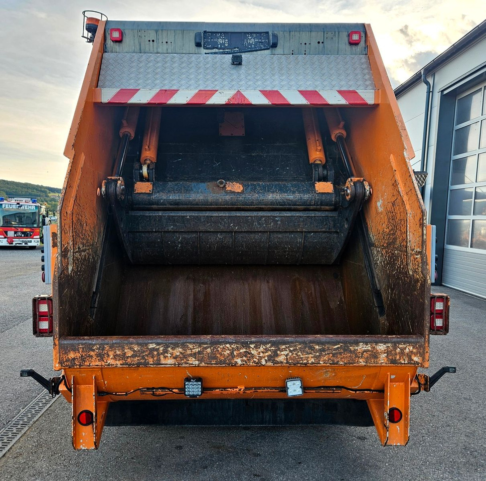 Mercedes-Benz Econic 2630 ZOELLER Magnum X1 Variopress Euro6 - Мусоровоз: фото 4 Mercedes-Benz Econic 2630 ZOELLER Magnum X1 Variopress Euro6 - Мусоровоз: фото 4