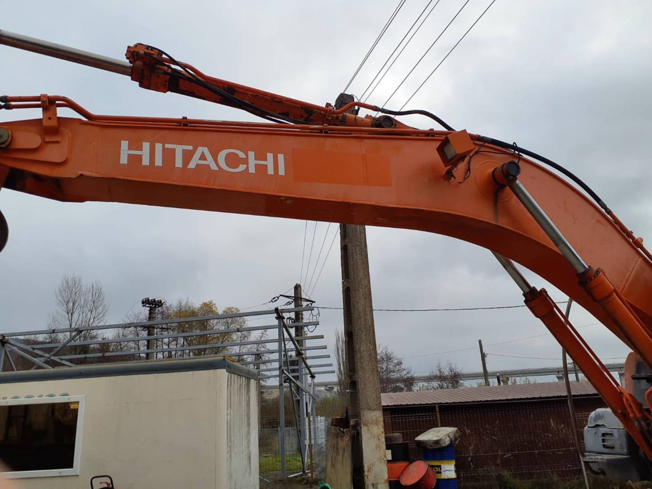 HITACHI ZX2400N-3 - Гусеничный экскаватор: фото 1 HITACHI ZX2400N-3 - Гусеничный экскаватор: фото 1