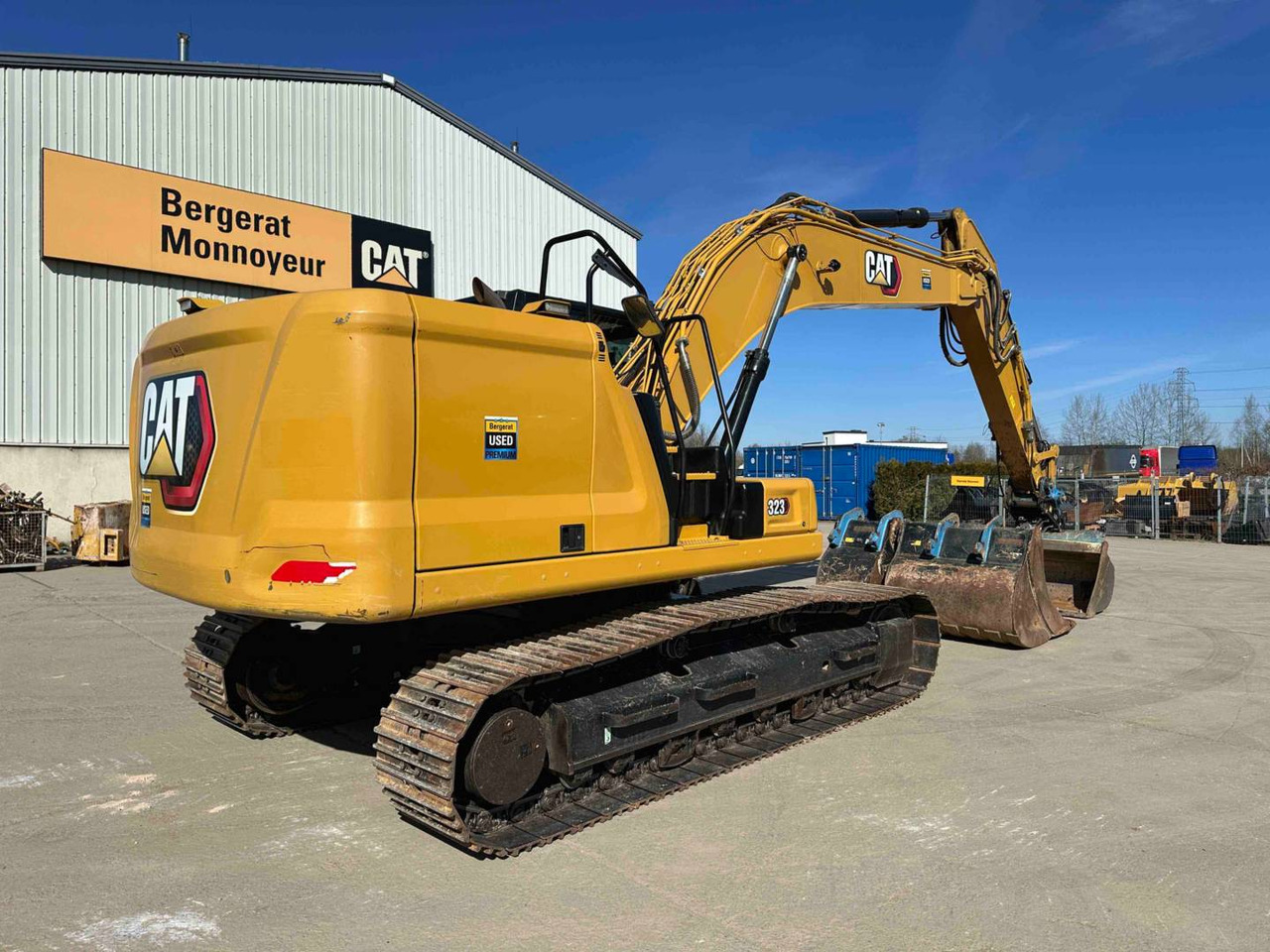 CAT 323 - Гусеничный экскаватор: фото 3 CAT 323 - Гусеничный экскаватор: фото 3