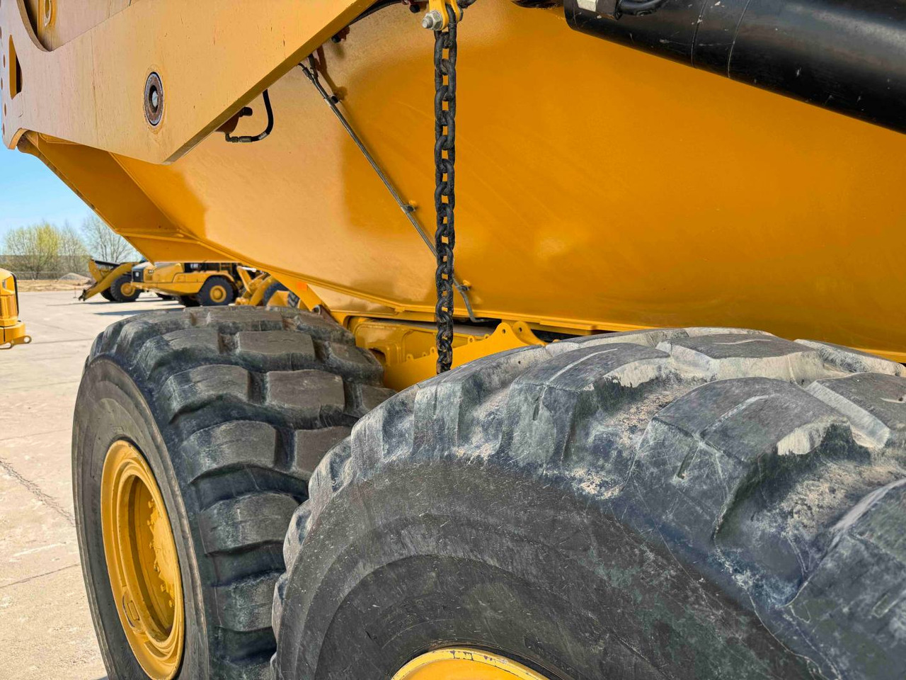 Сочленённый самосвал CAT 730: фото 12