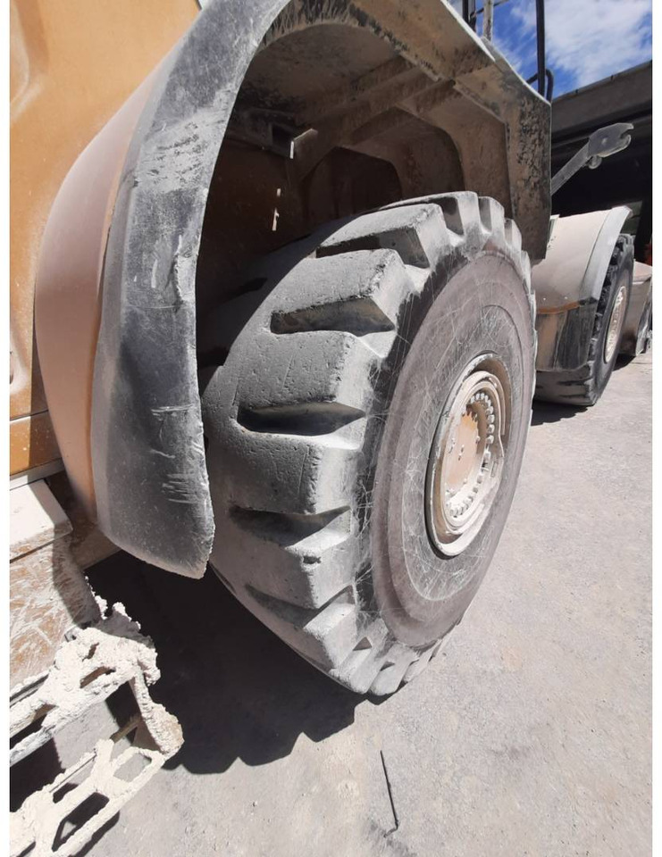 Колёсный погрузчик CAT 980: фото 16