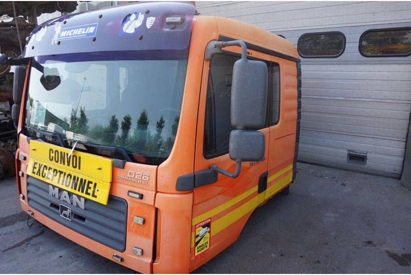 MAN F99L34 TGA - Кабина и интерьер для Грузовиков: фото 2 MAN F99L34 TGA - Кабина и интерьер для Грузовиков: фото 2