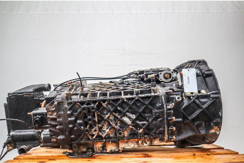 ZF 16S2221TO+INT 81.32003-6675 - Коробка передач для Грузовиков: фото 1 ZF 16S2221TO+INT 81.32003-6675 - Коробка передач для Грузовиков: фото 1