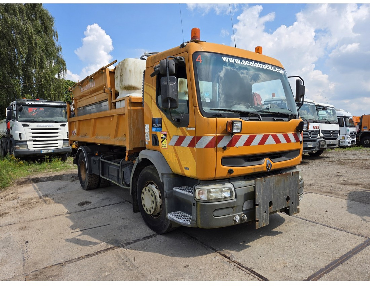 Самосвал Renault Premium 300 4x2 Tipper Gritter Manual Gearbox Mechanical pump Pomp: фото 6 Самосвал Renault Premium 300 4x2 Tipper Gritter Manual Gearbox Mechanical pump Pomp: фото 6