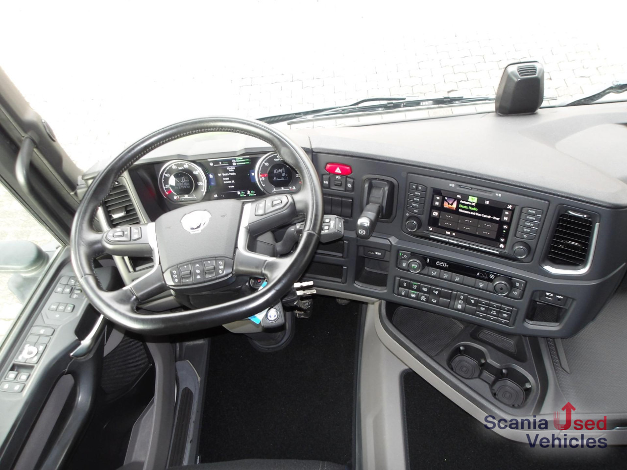 SCANIA R 460 NA - HYDRAULIK - HIGHLINE - 2x TANKs - ACC - - Тягач: фото 2 SCANIA R 460 NA - HYDRAULIK - HIGHLINE - 2x TANKs - ACC - - Тягач: фото 2