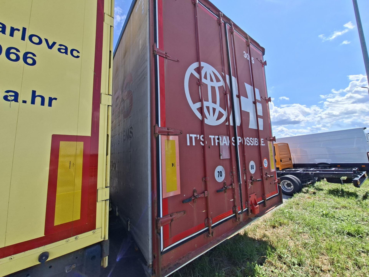 H&W HWTPAS18 - Тентованный полуприцеп: фото 4 H&W HWTPAS18 - Тентованный полуприцеп: фото 4