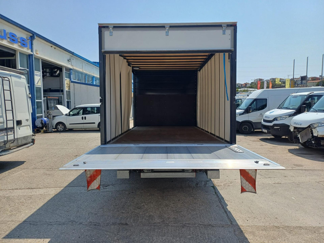 IVECO Daily 70C18H в лизинг IVECO Daily 70C18H: фото 9 IVECO Daily 70C18H в лизинг IVECO Daily 70C18H: фото 9