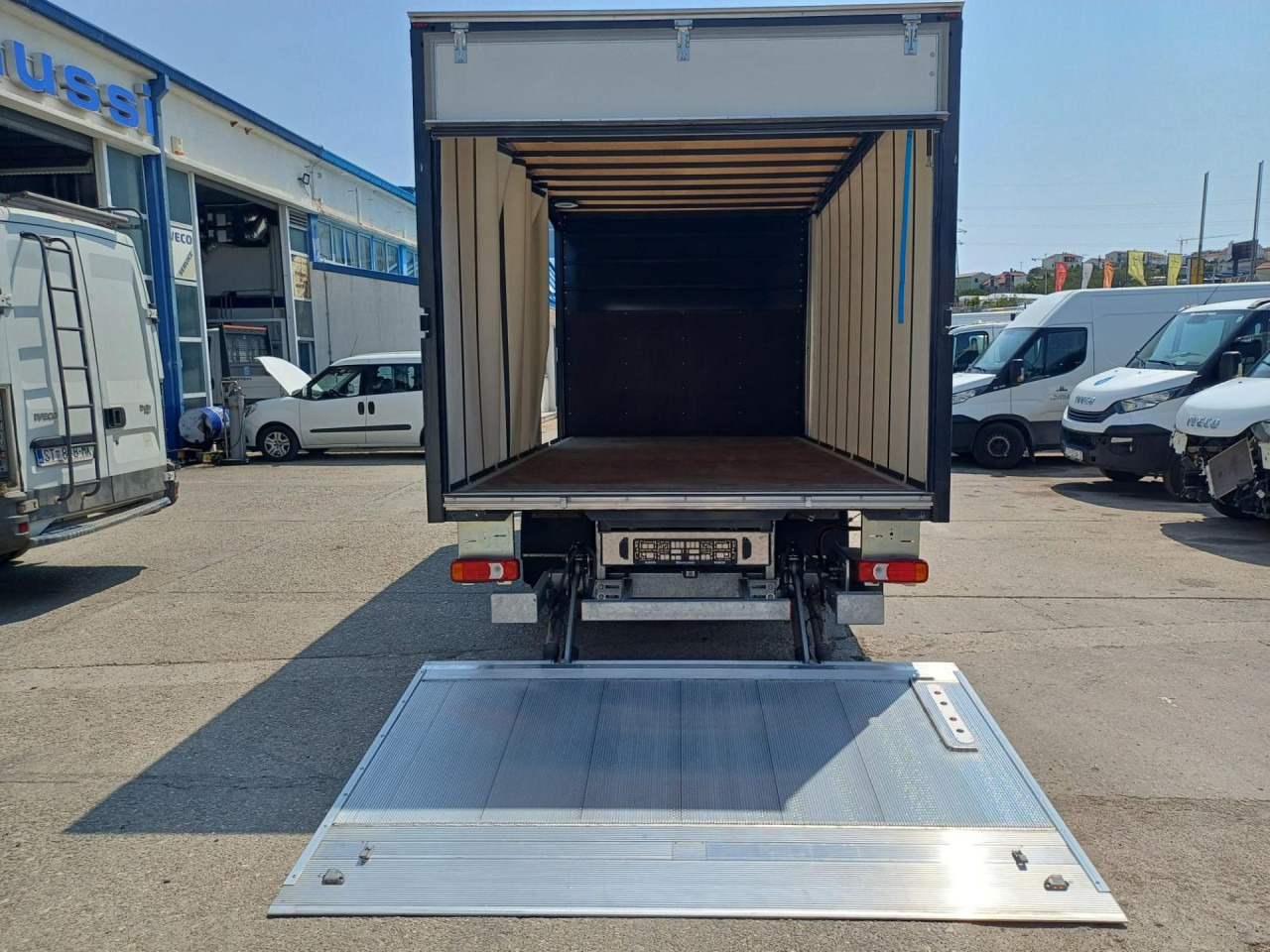 IVECO Daily 70C18H в лизинг IVECO Daily 70C18H: фото 8 IVECO Daily 70C18H в лизинг IVECO Daily 70C18H: фото 8