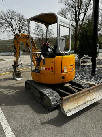 IHI 25VX3, 2.5ton, SWISS Machine IHI 25VX3, 2.5ton, SWISS Machine - Мини-экскаватор: фото 2 IHI 25VX3, 2.5ton, SWISS Machine IHI 25VX3, 2.5ton, SWISS Machine - Мини-экскаватор: фото 2
