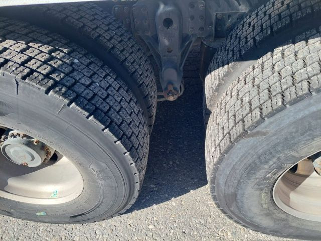 Самосвал Renault C520 10x4, E6, Moser Silo Kipper 19m³: фото 20 Самосвал Renault C520 10x4, E6, Moser Silo Kipper 19m³: фото 20