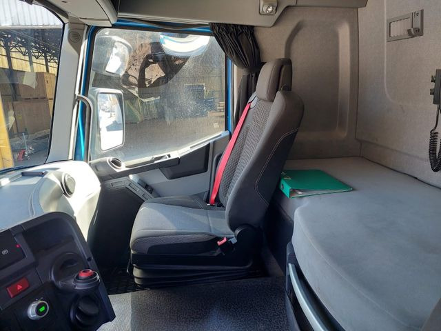 Самосвал Renault C520 10x4, E6, Moser Silo Kipper 19m³: фото 13 Самосвал Renault C520 10x4, E6, Moser Silo Kipper 19m³: фото 13