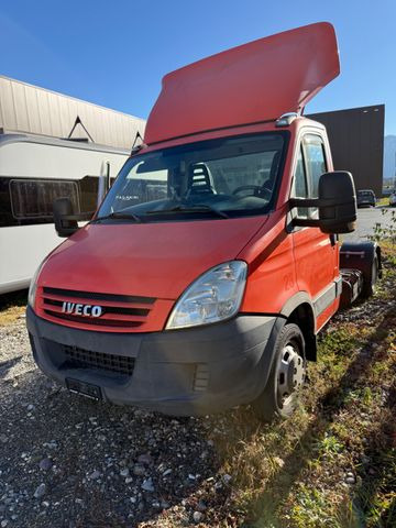 Iveco 50C18 Daily 4x2, E4, ONLY 79600km - Тягач: фото 1 Iveco 50C18 Daily 4x2, E4, ONLY 79600km - Тягач: фото 1
