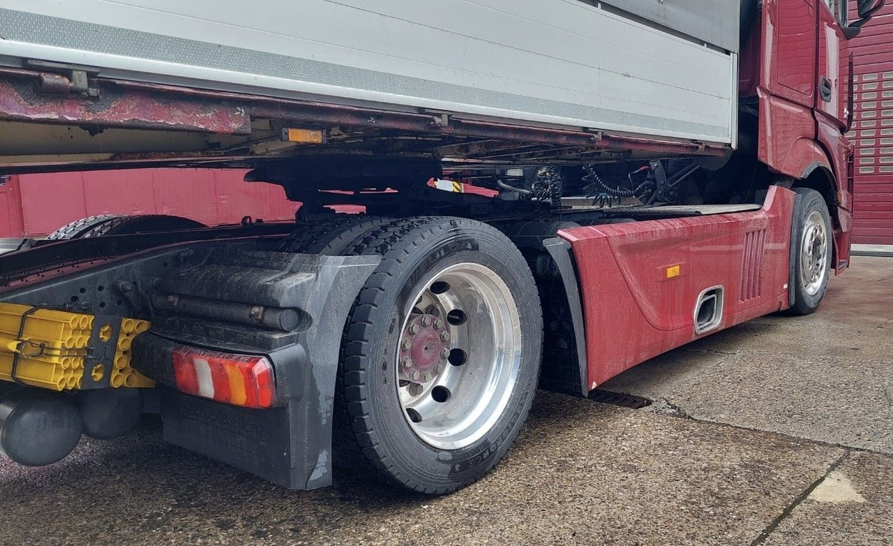 Mercedes-Benz Actros 1848 4x2, E6,Lowliner,verstellbare Sattel - Тягач: фото 4 Mercedes-Benz Actros 1848 4x2, E6,Lowliner,verstellbare Sattel - Тягач: фото 4