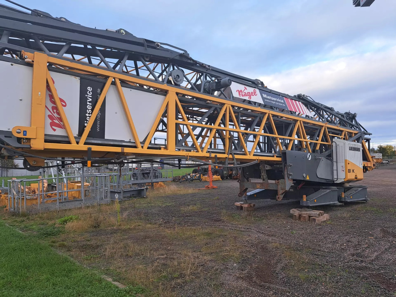 2013 Liebherr 81 K - Быстромонтируемый башенный кран: фото 3 2013 Liebherr 81 K - Быстромонтируемый башенный кран: фото 3