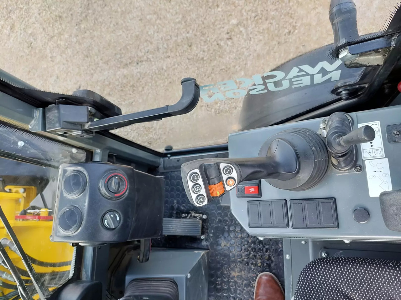 Колёсный погрузчик 2022 Wacker Neuson WL 44: фото 7