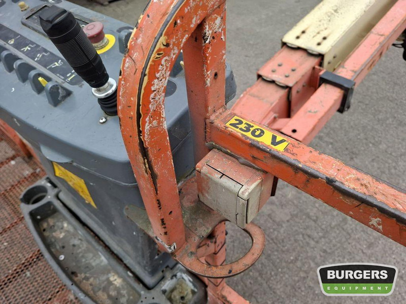 Телескопический подъемник JLG 680S: фото 12