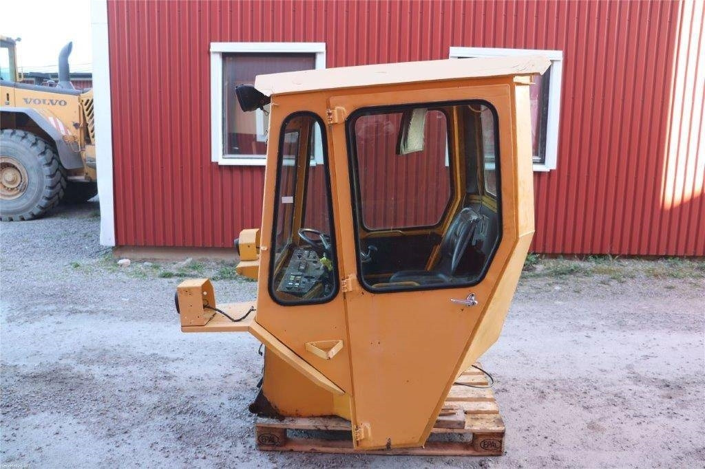 Lundberg 341 - Кабина для Строительной техники: фото 4 Lundberg 341 - Кабина для Строительной техники: фото 4