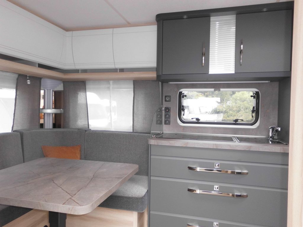 Hobby De Luxe 460 UFe 2026 1500kg. Ambiente - Прицеп дача: фото 5 Hobby De Luxe 460 UFe 2026 1500kg. Ambiente - Прицеп дача: фото 5