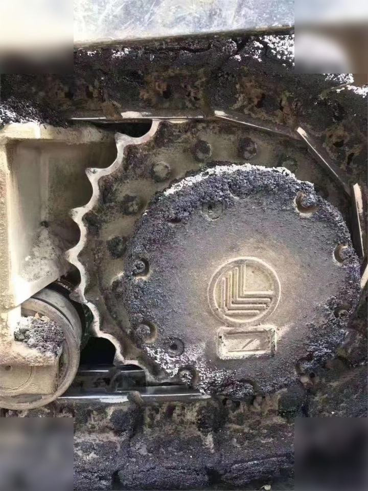 2010 CATERPILLAR AP-755 - Асфальтоукладчик: фото 4 2010 CATERPILLAR AP-755 - Асфальтоукладчик: фото 4