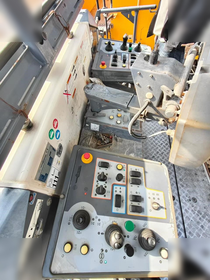 2012 WIRTGEN W210 - Дорожная фреза: фото 4 2012 WIRTGEN W210 - Дорожная фреза: фото 4