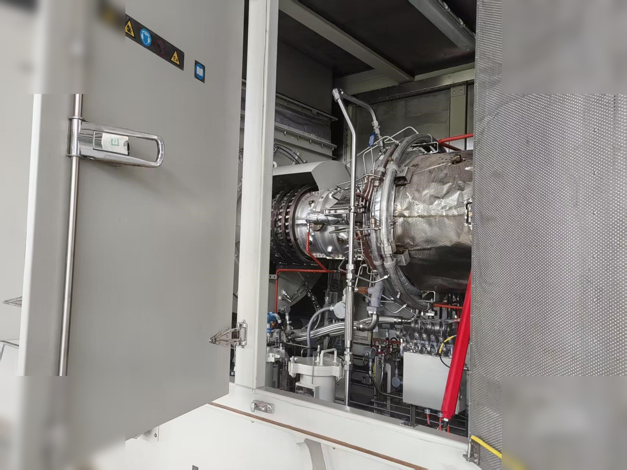 2017 SOLAR TURBINES TAURUS 70 - Строительное оборудование: фото 3 2017 SOLAR TURBINES TAURUS 70 - Строительное оборудование: фото 3