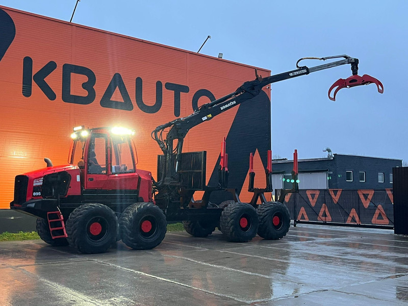 Komatsu 895 8x8 LOADFLEX / CRANE 165F - Лесной прицеп: фото 1 Komatsu 895 8x8 LOADFLEX / CRANE 165F - Лесной прицеп: фото 1