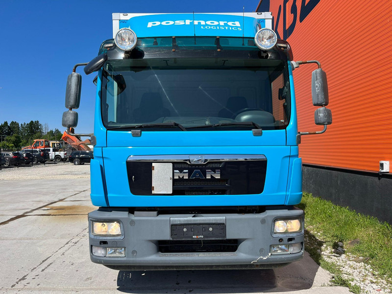 MAN TGM 15.250 4x2 BOX L=7531 mm - Грузовик с закрытым кузовом: фото 2 MAN TGM 15.250 4x2 BOX L=7531 mm - Грузовик с закрытым кузовом: фото 2