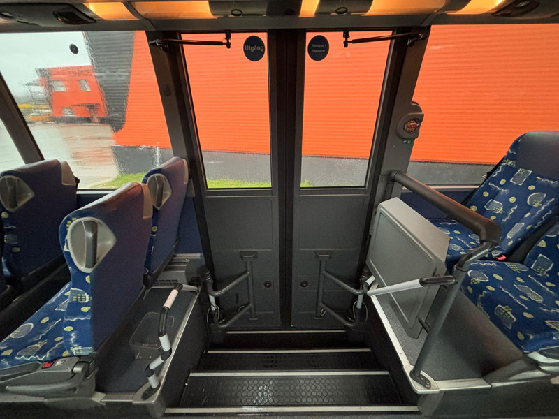 Пригородный автобус Setra S 417 UL 6x2*4 57 SEATS / AC / AUXILIARY HEATER / WHEELCHAIR LIFT: фото 17 Пригородный автобус Setra S 417 UL 6x2*4 57 SEATS / AC / AUXILIARY HEATER / WHEELCHAIR LIFT: фото 17