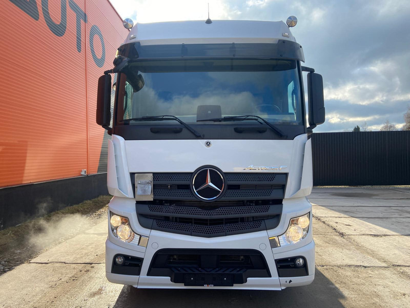 Mercedes-Benz Actros F 2553 6x2 BIG SPACE - Тягач: фото 3 Mercedes-Benz Actros F 2553 6x2 BIG SPACE - Тягач: фото 3