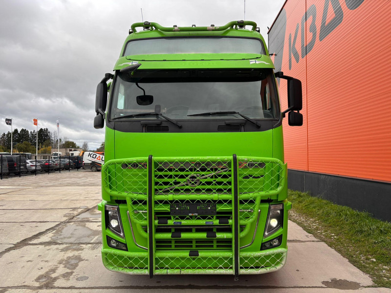 Volvo FH 16 600 6x2 GLOBE XXL ! / HYDRAULICS / RETARDER / DOUBLE BOGIE - Тягач: фото 3 Volvo FH 16 600 6x2 GLOBE XXL ! / HYDRAULICS / RETARDER / DOUBLE BOGIE - Тягач: фото 3