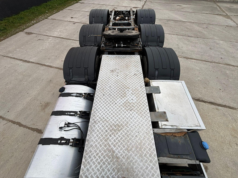 Volvo FH 500 8x4*4 GCW 70 ton / PTO в лизинг Volvo FH 500 8x4*4 GCW 70 ton / PTO: фото 10 Volvo FH 500 8x4*4 GCW 70 ton / PTO в лизинг Volvo FH 500 8x4*4 GCW 70 ton / PTO: фото 10