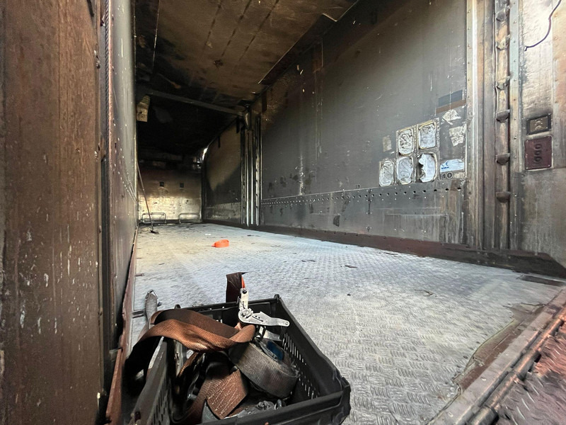 Прицеп-рефрижератор Vak V-4-40 LUMIKKO LT9 / BOX L=10804 mm: фото 12 Прицеп-рефрижератор Vak V-4-40 LUMIKKO LT9 / BOX L=10804 mm: фото 12