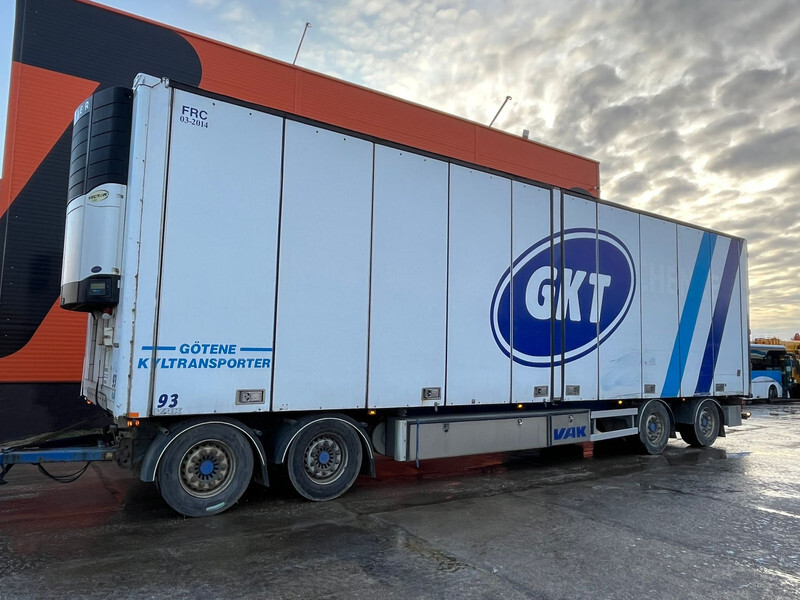 Прицеп-рефрижератор Vak V-4-40 VECTOR 1850 / BOX L=12385 mm: фото 8 Прицеп-рефрижератор Vak V-4-40 VECTOR 1850 / BOX L=12385 mm: фото 8