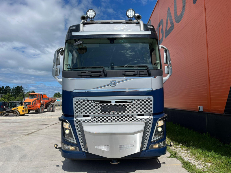 Volvo FH 16 650 8x2*6 HMF 6020K-RC + JIB / PLATFORM L=6344 mm - Грузовик бортовой/ Платформа, Автоманипулятор: фото 3 Volvo FH 16 650 8x2*6 HMF 6020K-RC + JIB / PLATFORM L=6344 mm - Грузовик бортовой/ Платформа, Автоманипулятор: фото 3