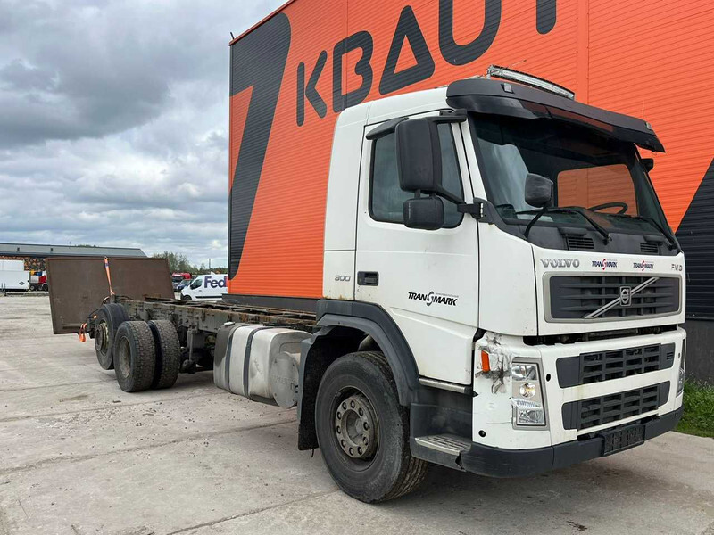Volvo FM 9 300 6x2 CHASSIS L=8779 mm - Грузовик-шасси: фото 4 Volvo FM 9 300 6x2 CHASSIS L=8779 mm - Грузовик-шасси: фото 4