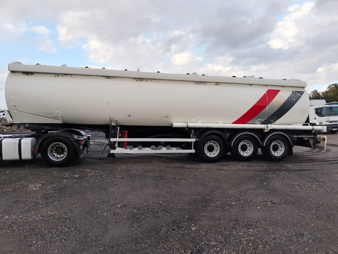 Trailor TX34 - Полуприцеп-цистерна: фото 3 Trailor TX34 - Полуприцеп-цистерна: фото 3