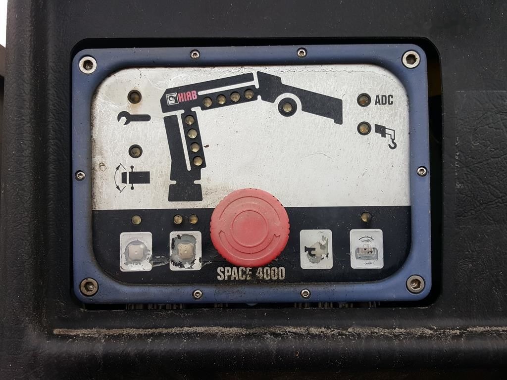 Volvo FM 380 6X2 + hiab 144 BS 2 HI DUO - Тентованный грузовик, Автоманипулятор: фото 5 Volvo FM 380 6X2 + hiab 144 BS 2 HI DUO - Тентованный грузовик, Автоманипулятор: фото 5