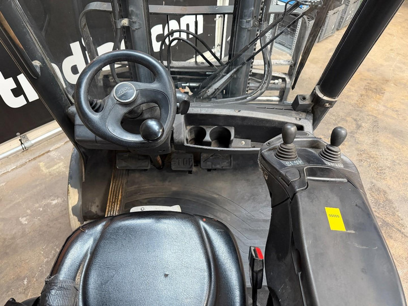 Linde H30D-02 - Дизельный погрузчик: фото 5 Linde H30D-02 - Дизельный погрузчик: фото 5